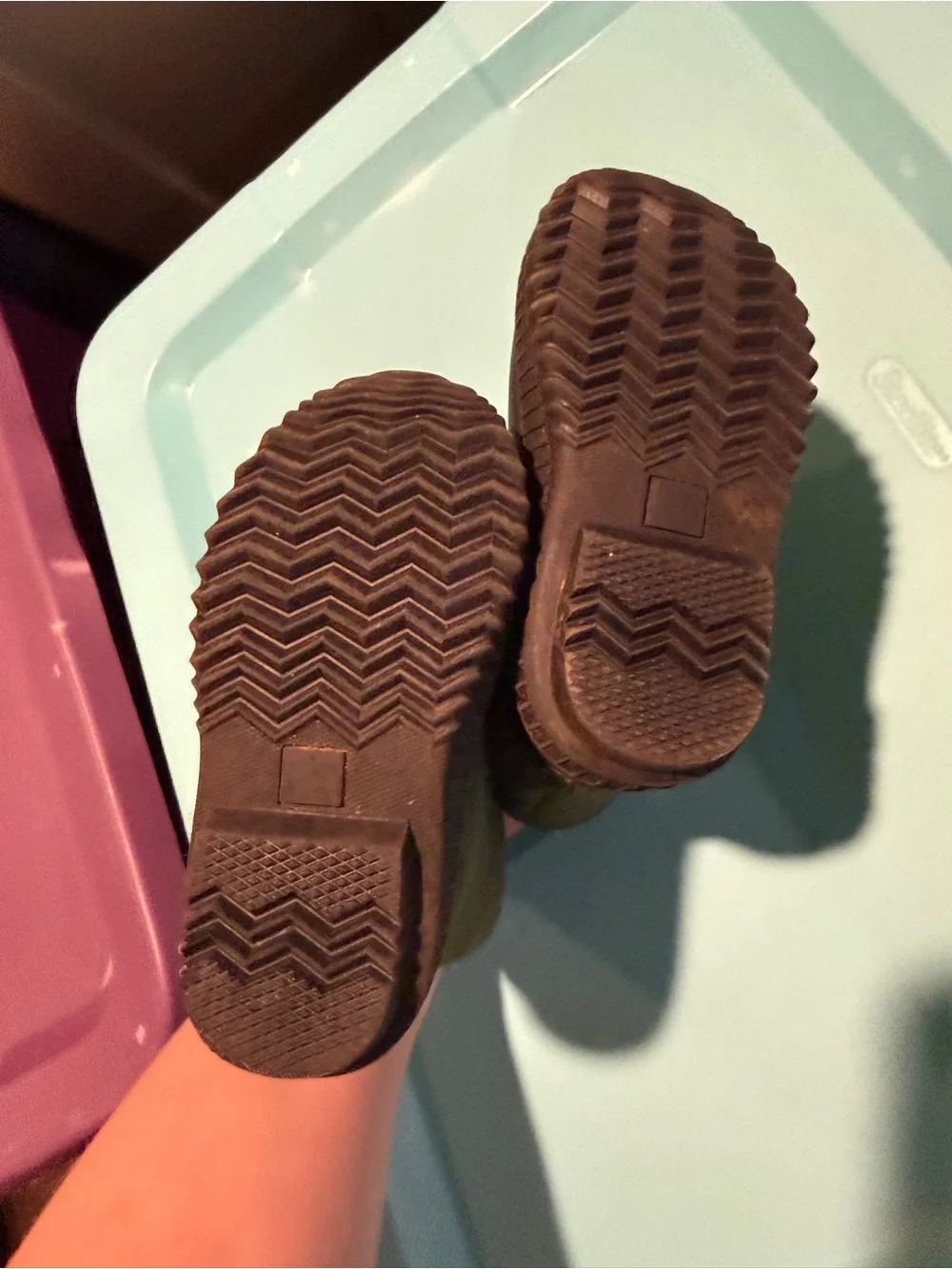 Old Navy Kids Winter Boots in Olive Green and Brown size 7